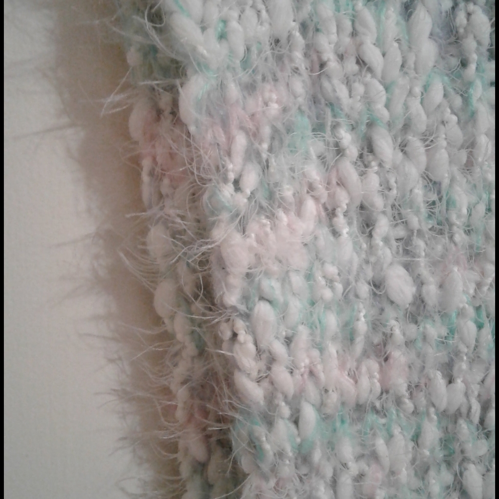 2 Infinity scarves - Picture 3 of 6